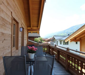Balkon auf der Hausrückseite
